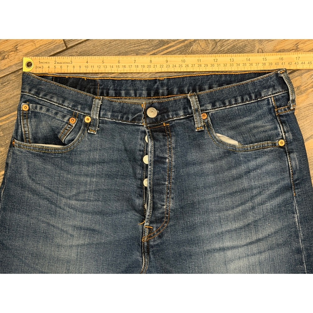 Levis 501 Original Fit Blue Straight Leg Button Fly Jeans 34x34 (34x32) Western - Picture 6 of 12